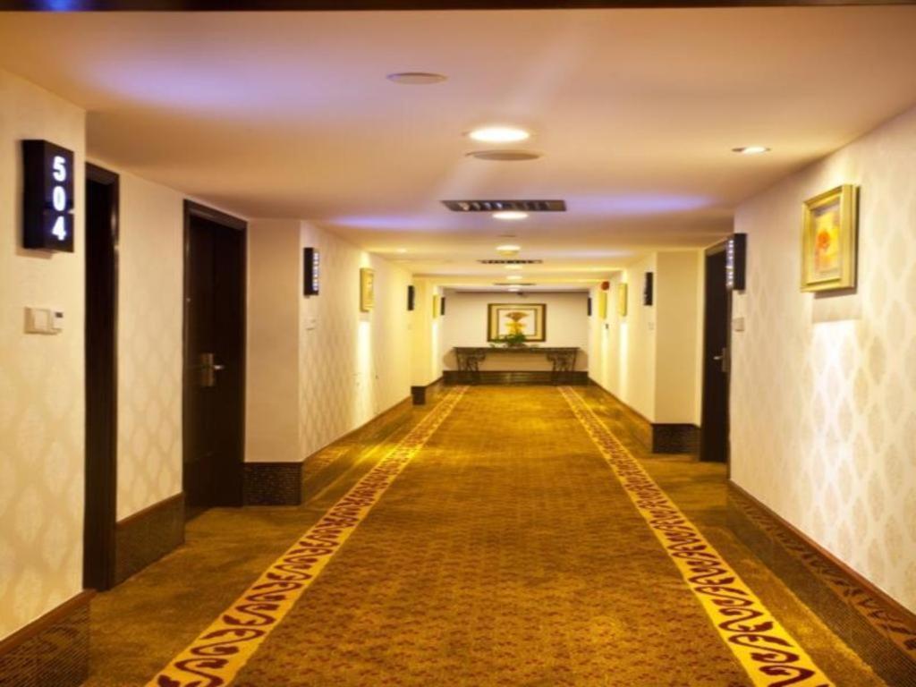 New World Hotel Kanton Exterior foto