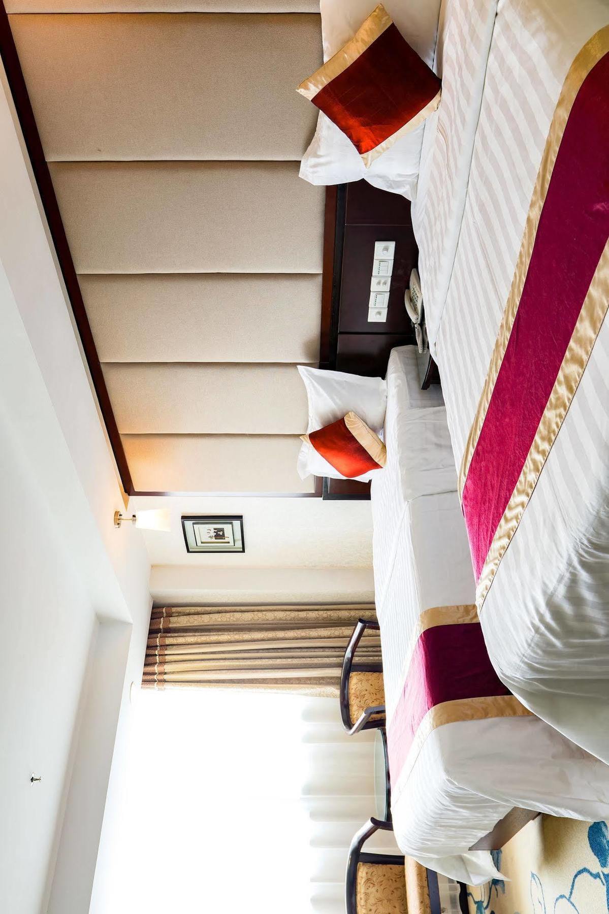 New World Hotel Kanton Exterior foto